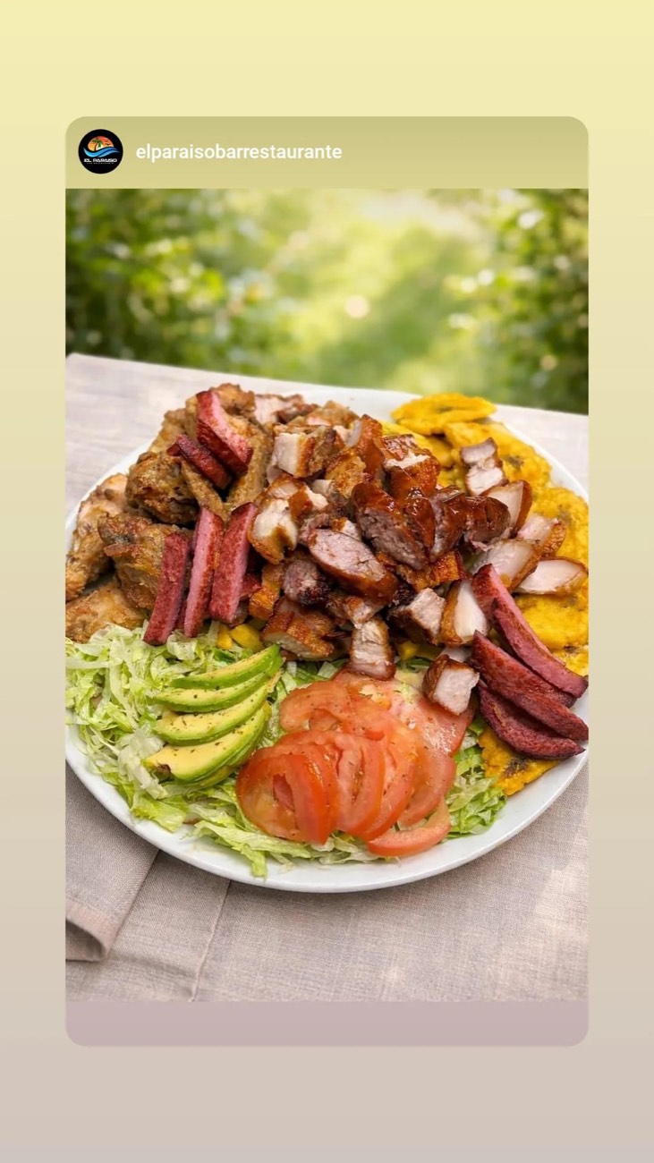 Picalonga con chicharrón y longaniza